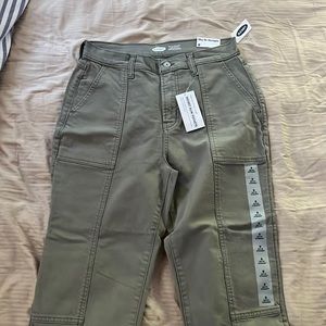 Old navy Capri cargo